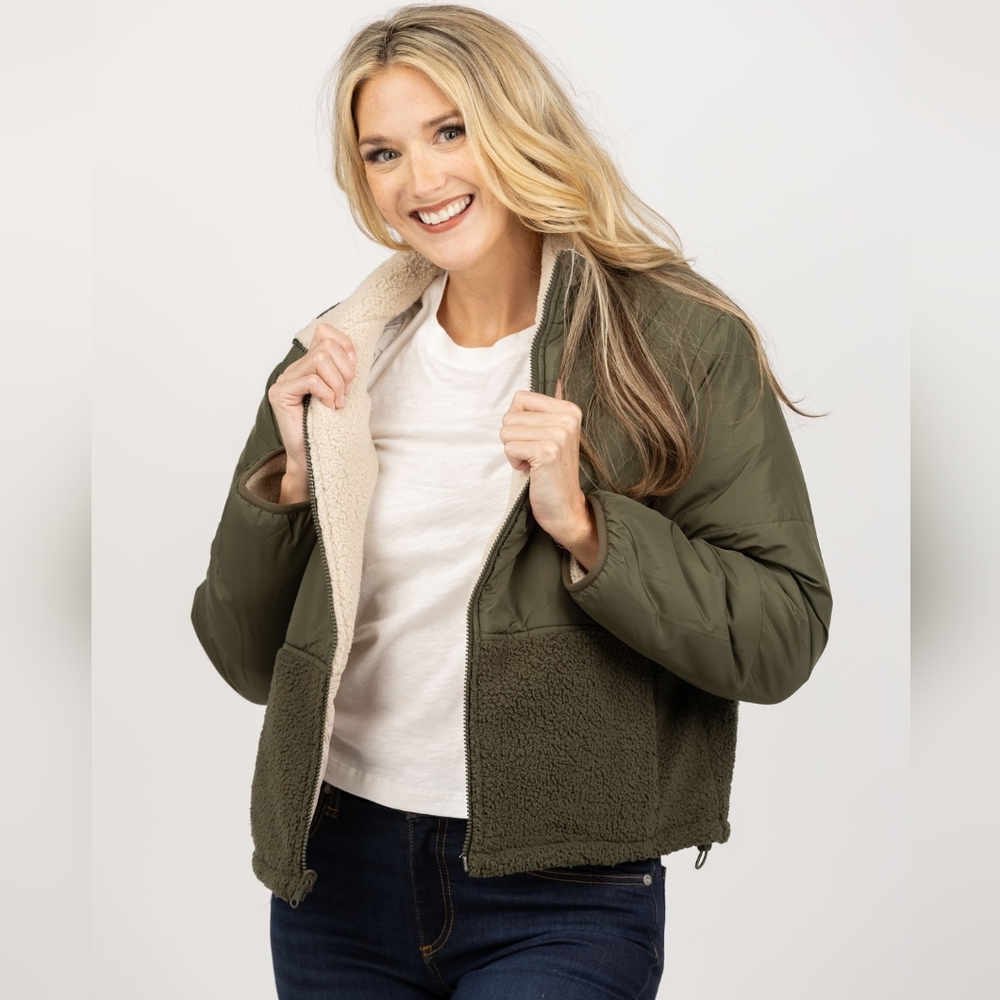 Velvet by Graham & Spencer Tasha Reversible Sherpa Puffer Jacket Green Medium